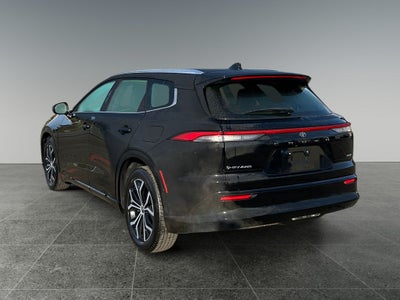 2025 Toyota CROWN SIGNIA XLE Certified