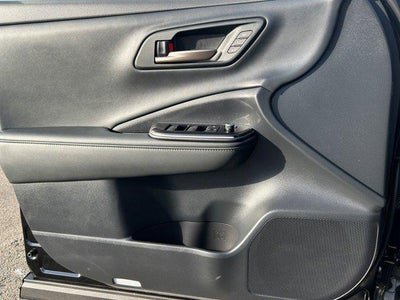 2025 Toyota CROWN SIGNIA XLE Certified