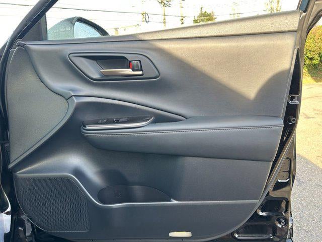 2025 Toyota CROWN SIGNIA XLE Certified