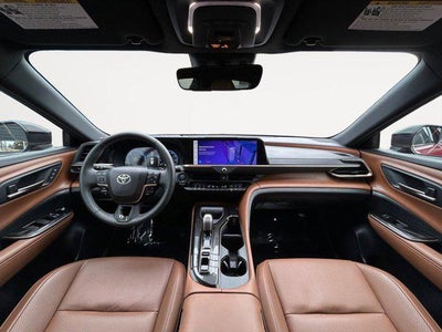 2025 Toyota Crown Signia XLE