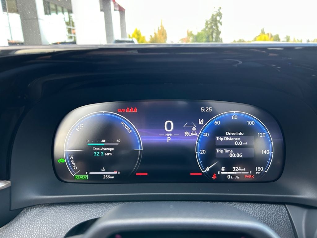 2025 Toyota Toyota Crown Signia Limited