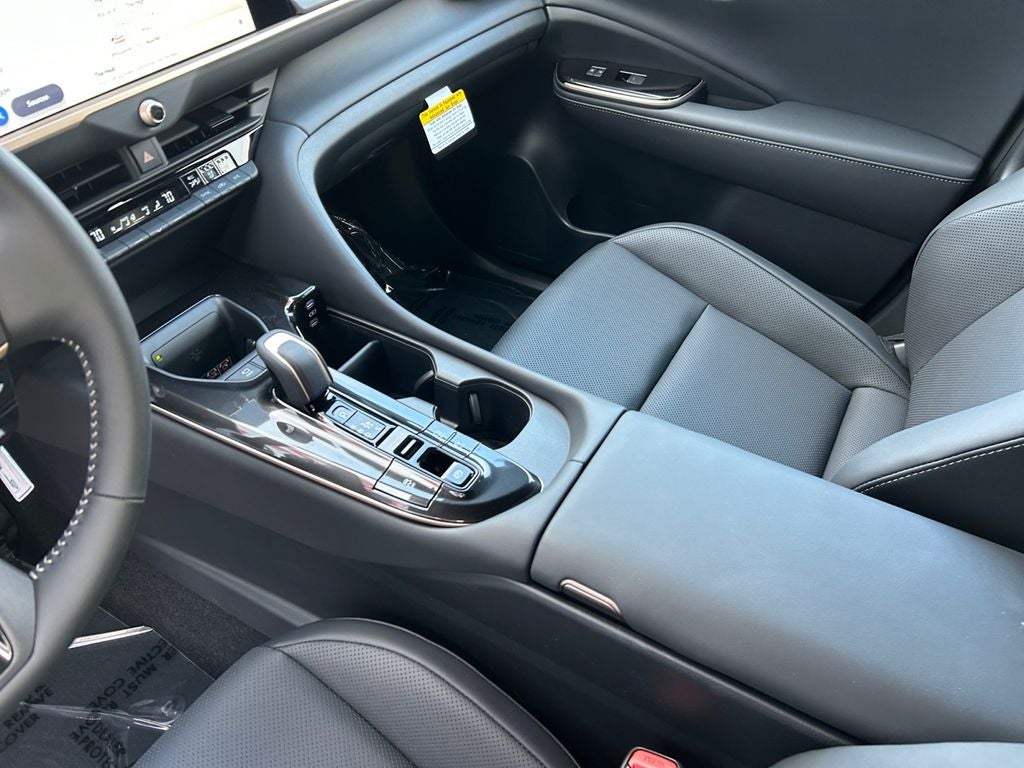 2025 Toyota Toyota Crown Signia Limited