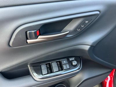 2025 Toyota Toyota Crown Signia Limited