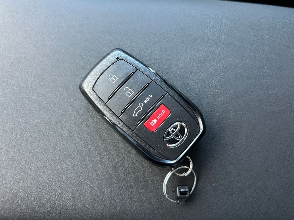 2025 Toyota Toyota Crown Signia Limited