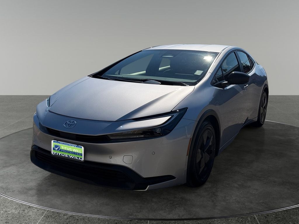 2025 Toyota Prius LE