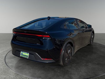 2025 Toyota Prius LE