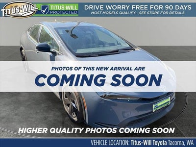 2025 Toyota Prius LE