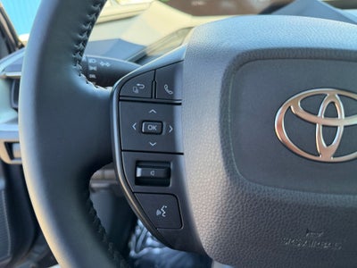 2025 Toyota Prius LE