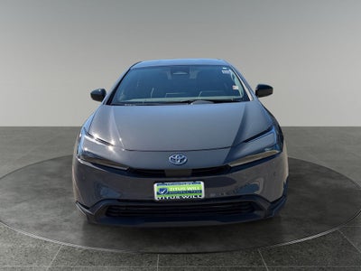 2025 Toyota Prius LE