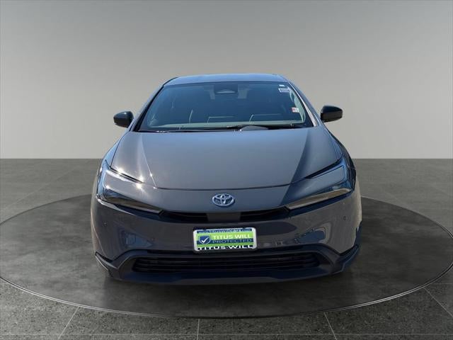 2025 Toyota Prius LE