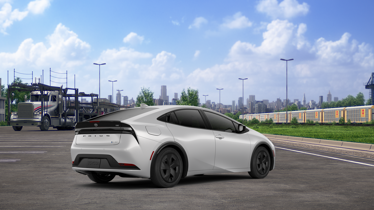 2026 Toyota Prius Plug-In Hybrid SE