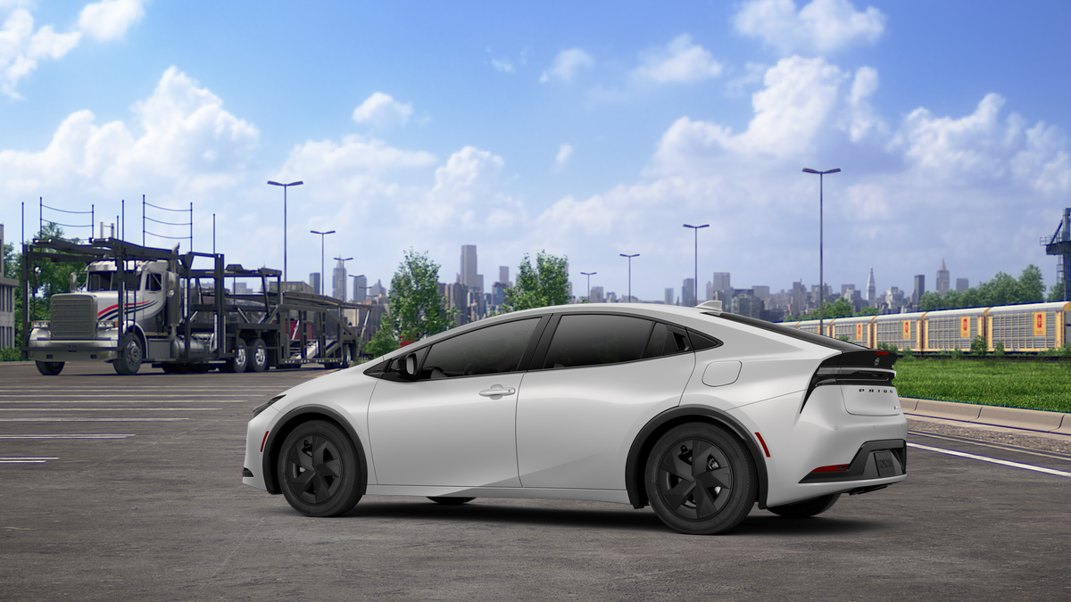 2026 Toyota Prius Plug-In Hybrid SE