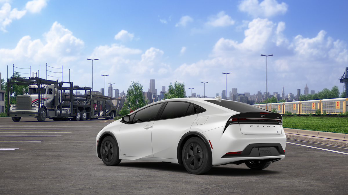 2027 Toyota Prius LE AWD
