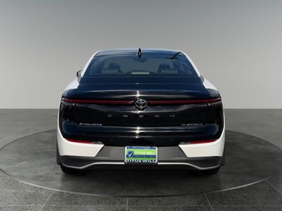 2026 Toyota Crown Platinum
