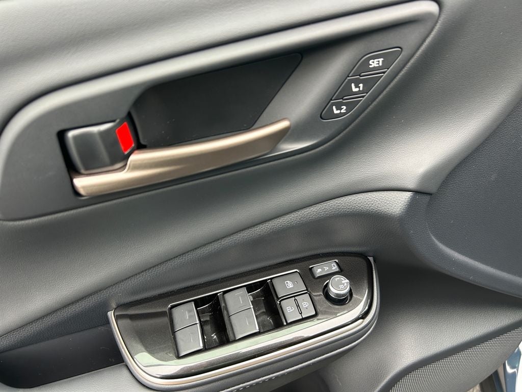 2026 Toyota Toyota Crown Platinum