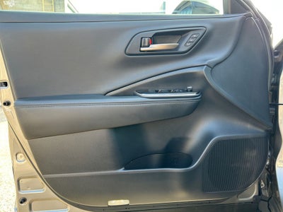 2025 Toyota Crown Platinum