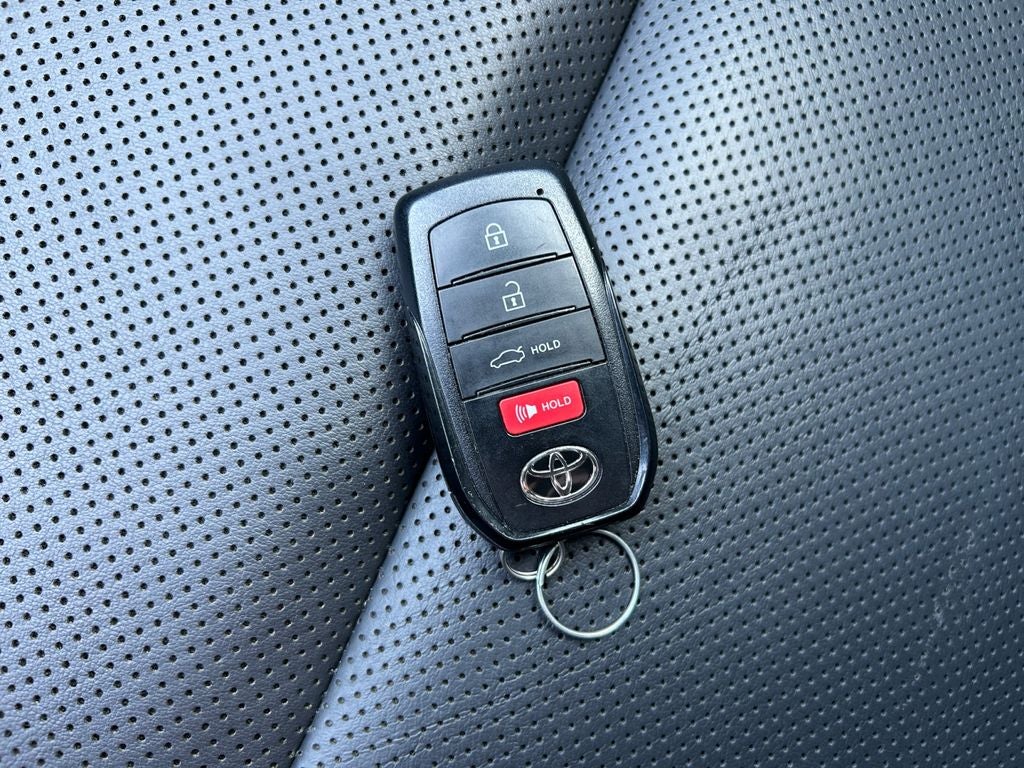 2025 Toyota Crown Platinum