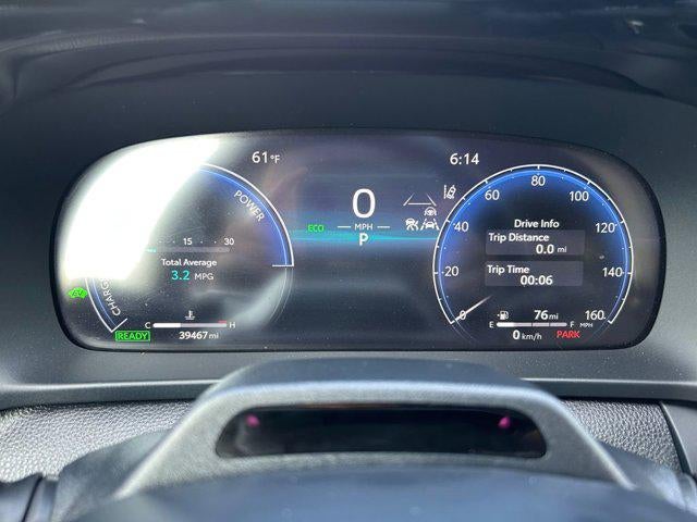 2025 Toyota CROWN Platinum