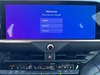 2025 Toyota CROWN Platinum