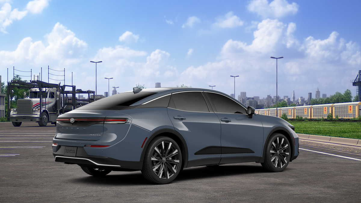 2026 Toyota Crown Platinum