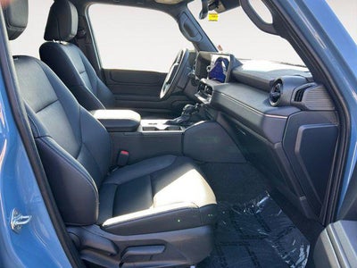 2025 Toyota LAND CRUISER 4WD (Natl)