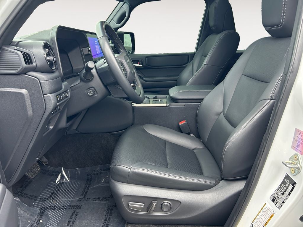 2025 Toyota LAND CRUISER 4WD (Natl)