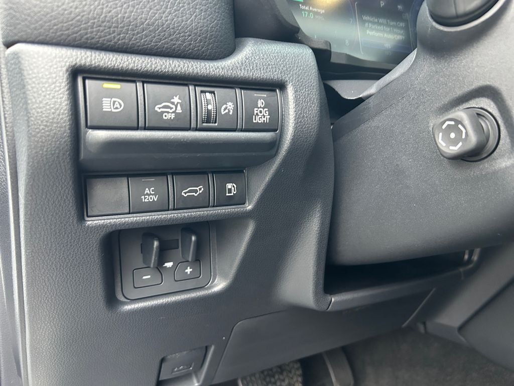 2025 Toyota LAND CRUISER 4WD (Natl)