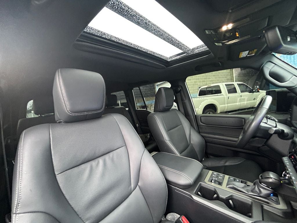 2025 Toyota LAND CRUISER 4WD (Natl)