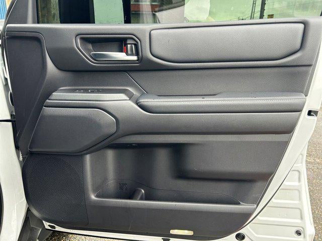 2025 Toyota LAND CRUISER 4WD (Natl)