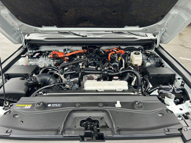 2025 Toyota LAND CRUISER 4WD (Natl)