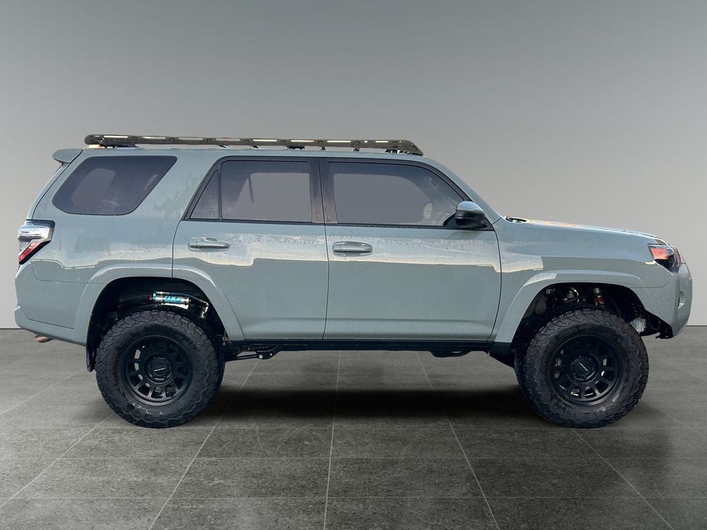 2022 Toyota 4RUNNER Trail