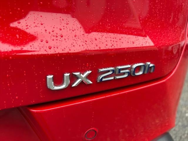 2022 Lexus UX 250h 250h Base
