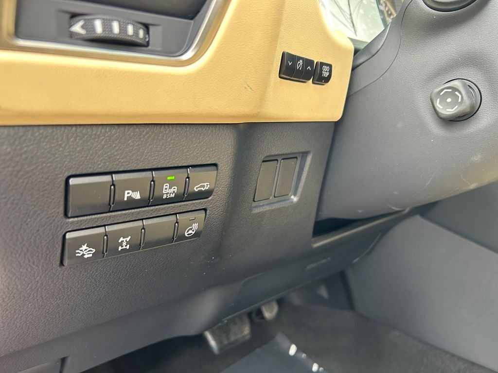 2017 Lexus NX 200t 200t