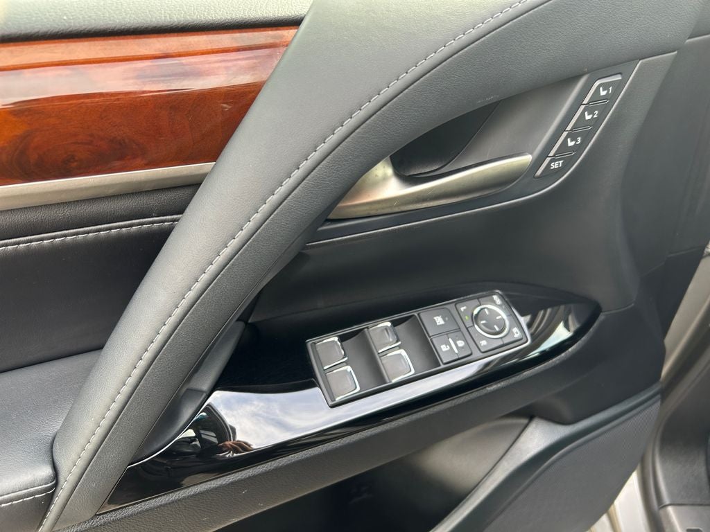 2021 Lexus LX 570