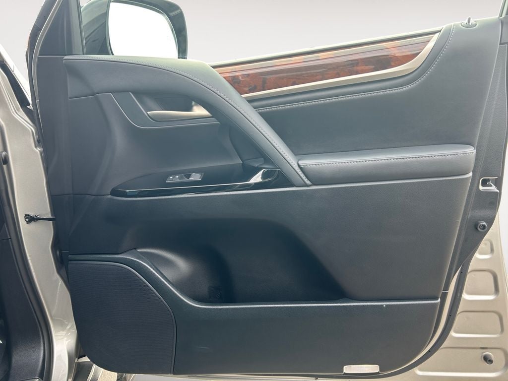 2021 Lexus LX 570