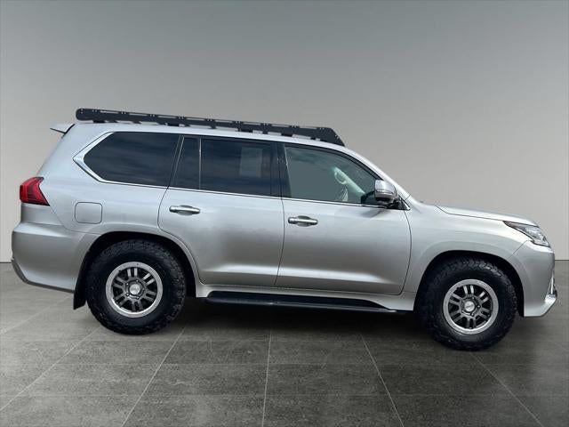 2021 Lexus LX 570