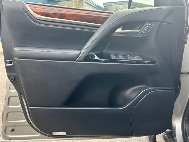 2021 Lexus LX 570