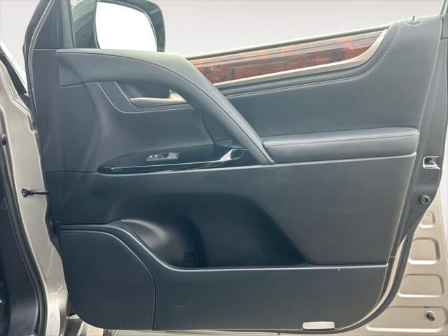 2021 Lexus LX 570