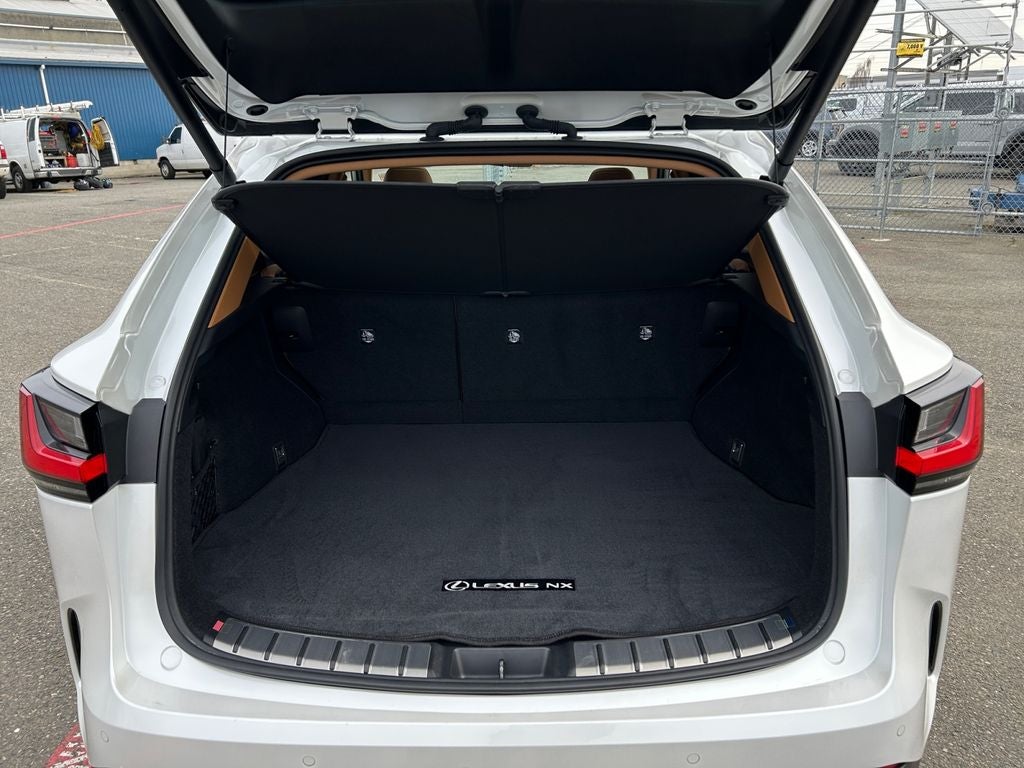 2024 Lexus NX 450h+ Luxury 450h+ Luxury