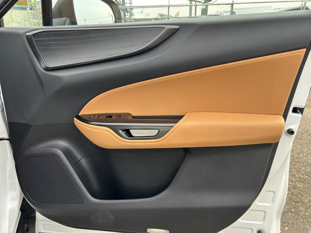 2024 Lexus NX 450h+ Luxury 450h+ Luxury