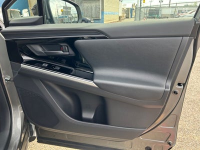 2025 Toyota bZ4X XLE