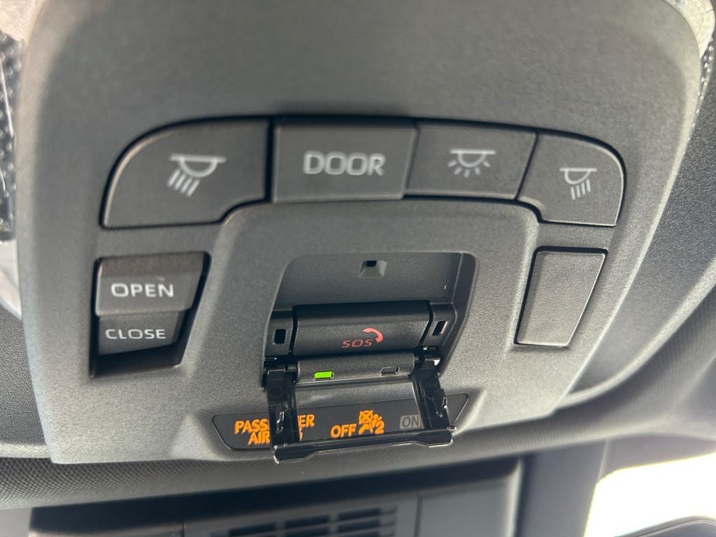 2025 Toyota bZ4X XLE