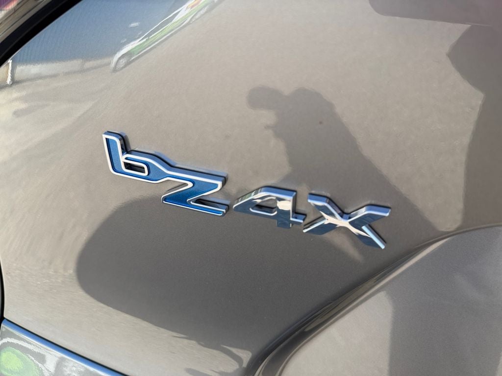 2023 Toyota bZ4X Limited
