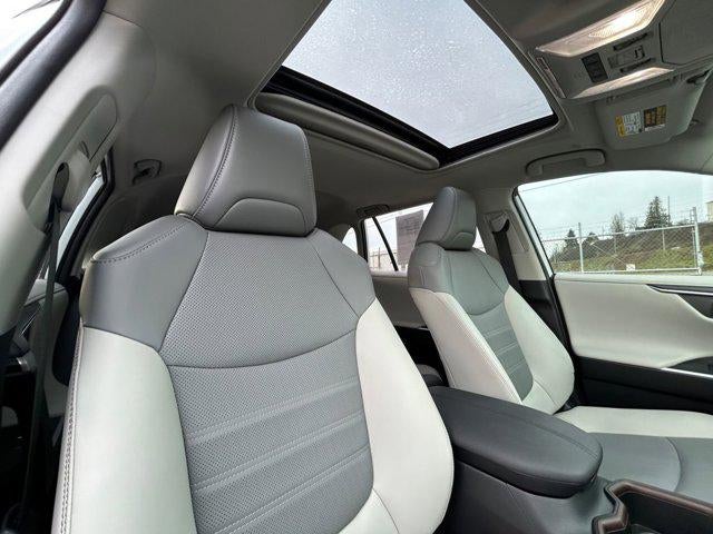 2023 Toyota RAV4 HYBRID Limited