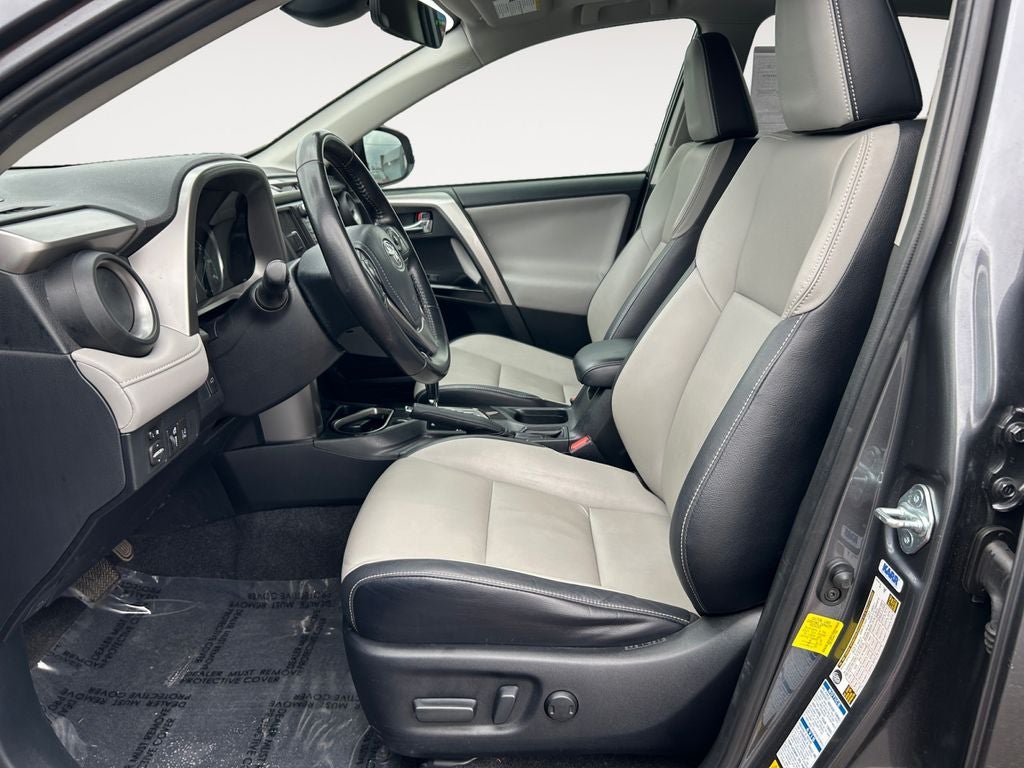 2017 Toyota RAV4 HYBRID Limited