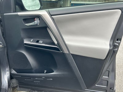 2017 Toyota RAV4 HYBRID Limited