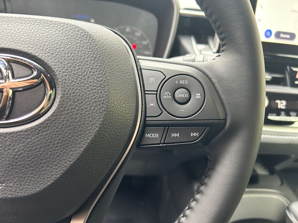 2026 Toyota COROLLA HATCHBACK SE