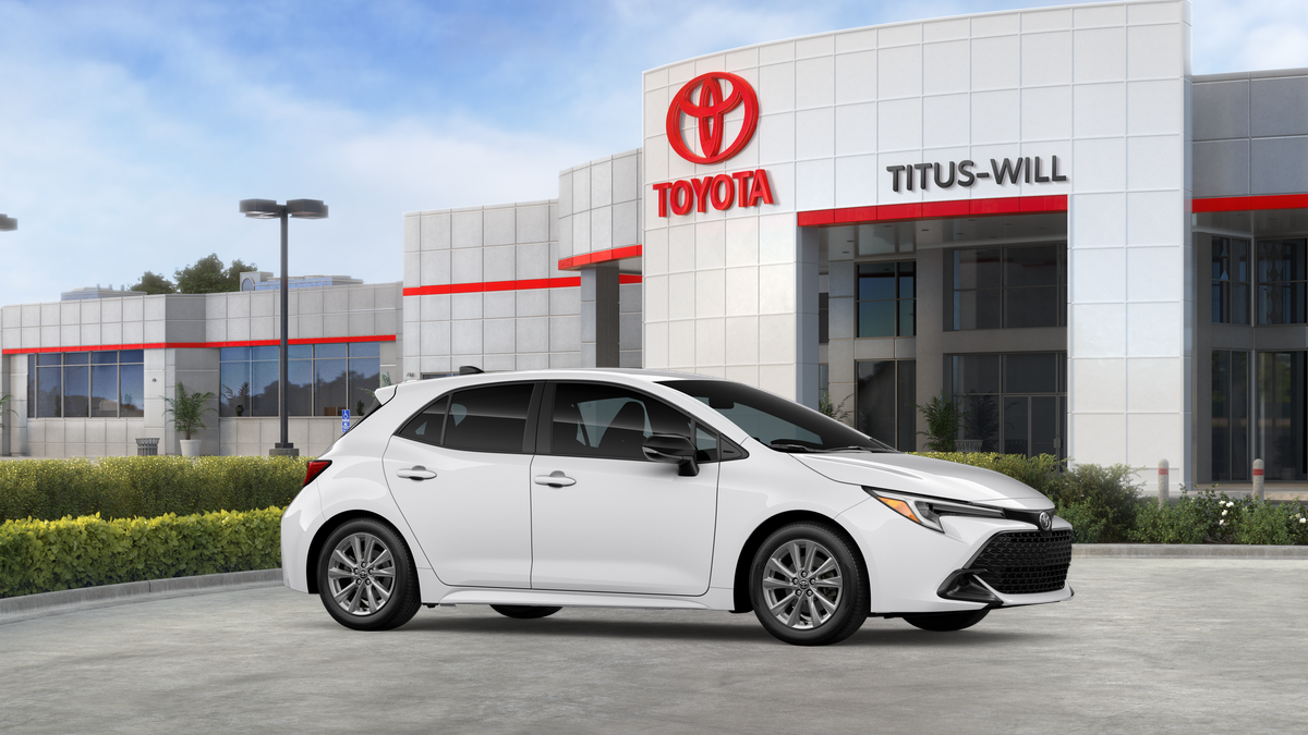 2026 Toyota Corolla Hatchback SE