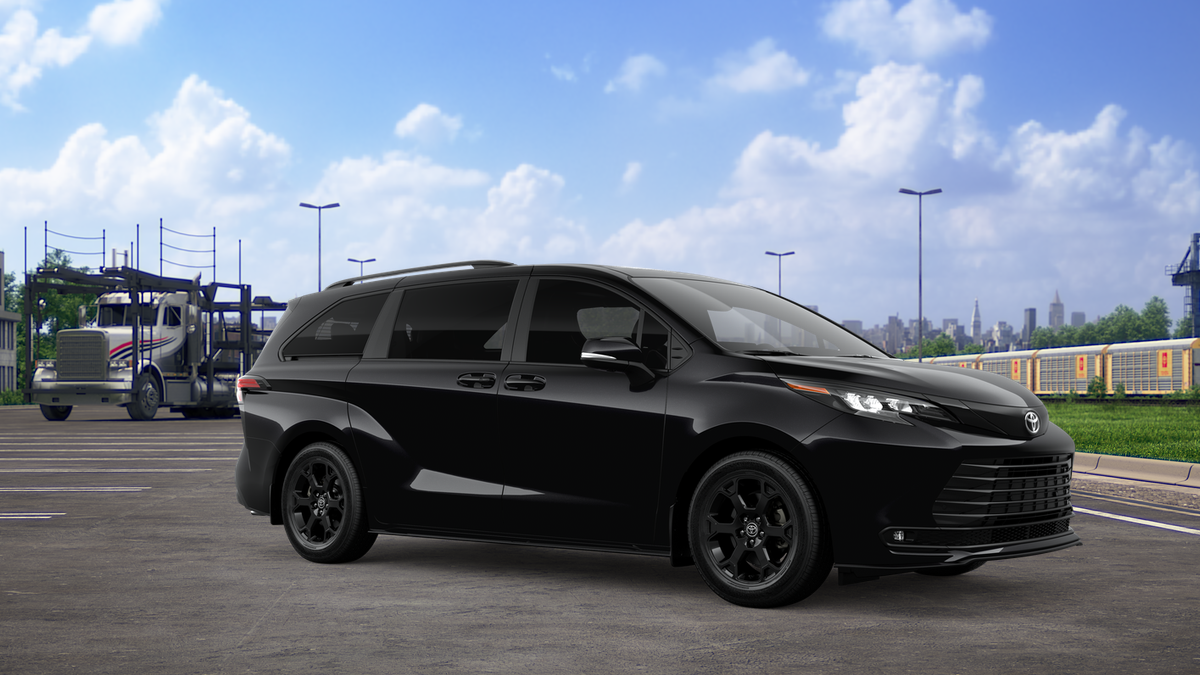 2026 Toyota Sienna Woodland Edition 7 Passenger