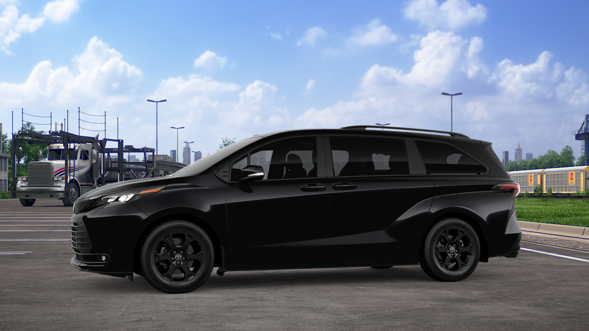 2026 Toyota Sienna Woodland Edition 7 Passenger